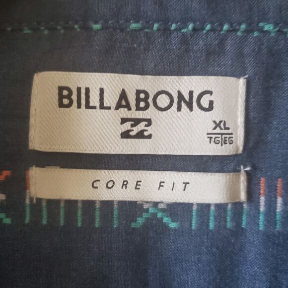 Billabong Mens XL Blue Tribal No Iron Core Fit Button Up Short Sleeve Surf Beach - Picture 3 of 9